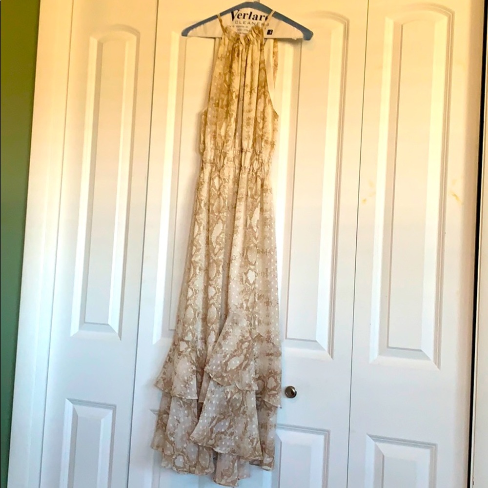 Light and flowy sleeveless dress